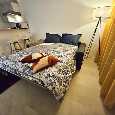 Agreable - Centre - Balcon Апартаменты