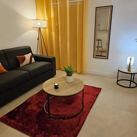 Apartment Agreable - Centre - Balcon